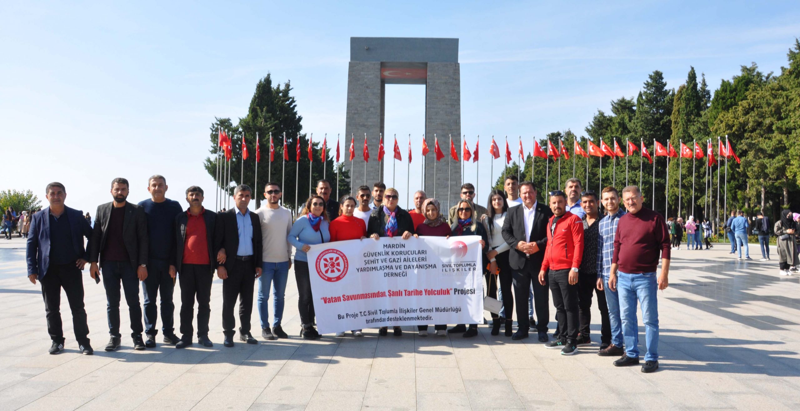 Mardinli şehit ve gazi aileleri Ankara ve Çanakkale’yi gezdi